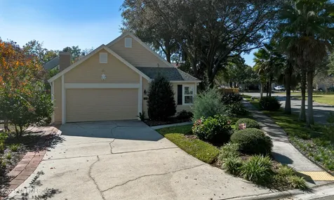 7746 Mystic Point Court E Jacksonville FL 32277