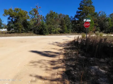 5706 N Crater Lake Circle Keystone Heights FL 32656