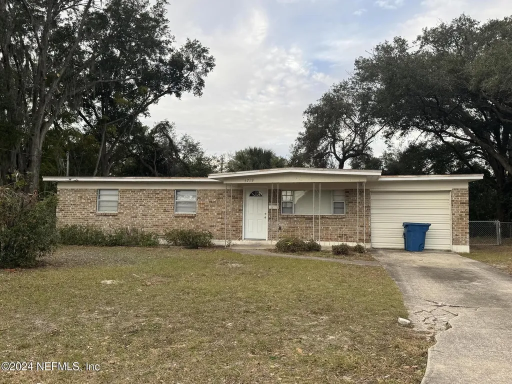 5719 Marlin Court Jacksonville FL 32277