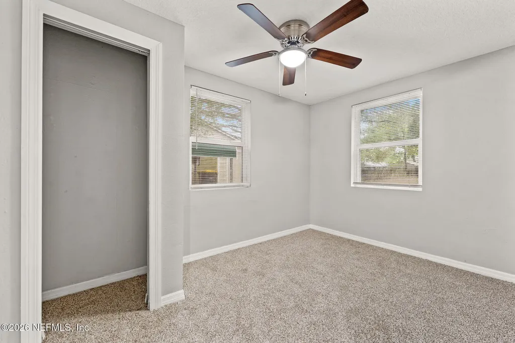 4044 Hunter Circle Jacksonville FL 32207