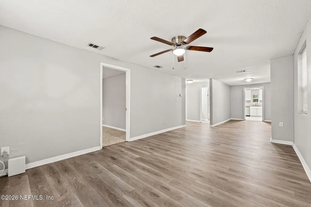 4044 Hunter Circle Jacksonville FL 32207