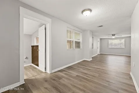 4044 Hunter Circle Jacksonville FL 32207