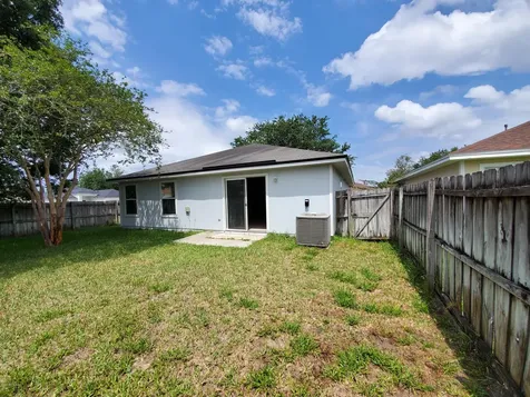 3432 International Village Drive W Jacksonville FL 32277