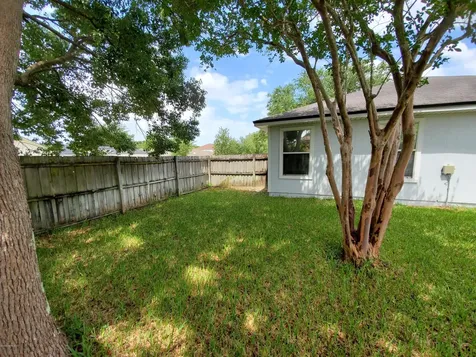 3432 International Village Drive W Jacksonville FL 32277