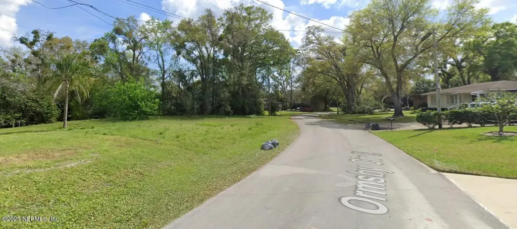 2467 Ormsby Circle E Jacksonville FL 32210
