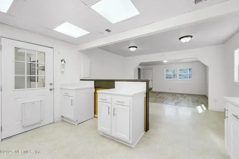 2811 Myrtis Road Jacksonville FL 32218