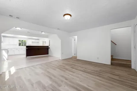 2811 Myrtis Road Jacksonville FL 32218