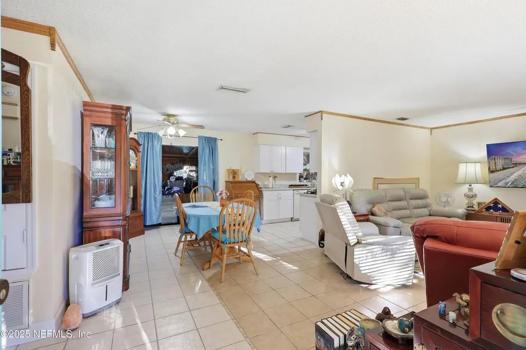 711 Grove Avenue Holly Hill FL 32117