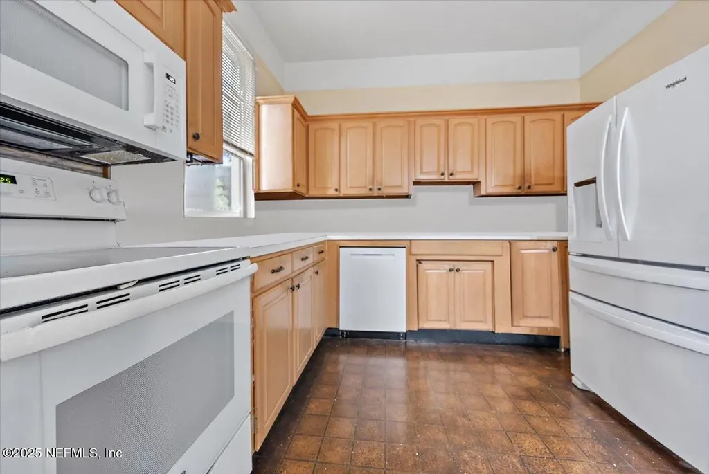 517 Beach Avenue Atlantic Beach FL 32233
