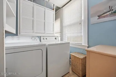 517 Beach Avenue Atlantic Beach FL 32233