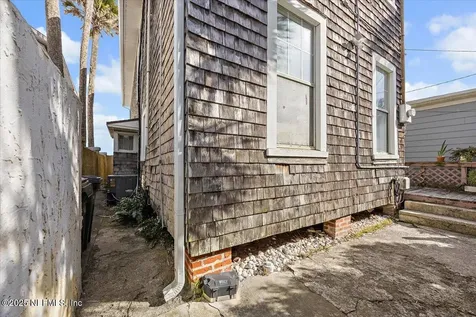 517 Beach Avenue Atlantic Beach FL 32233