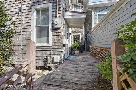 517 Beach Avenue Atlantic Beach FL 32233