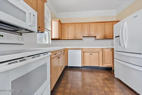 517 Beach Avenue Atlantic Beach FL 32233