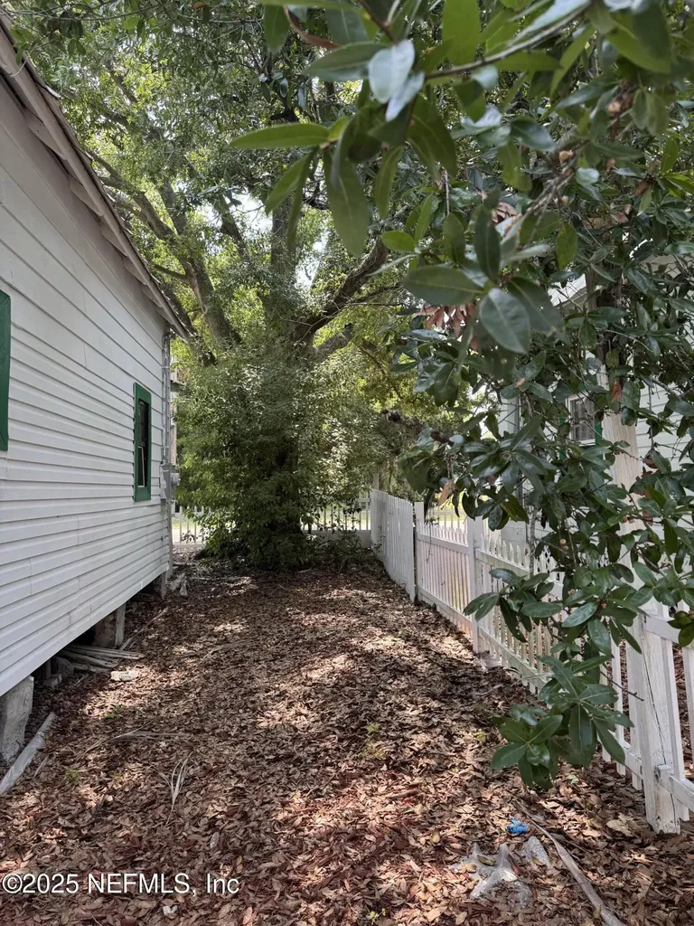 946 Spearing Street Jacksonville FL 32206