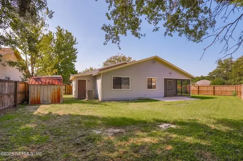 7453 Amandas Crossing Drive N Jacksonville FL 32244