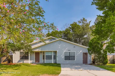7453 Amandas Crossing Drive N Jacksonville FL 32244