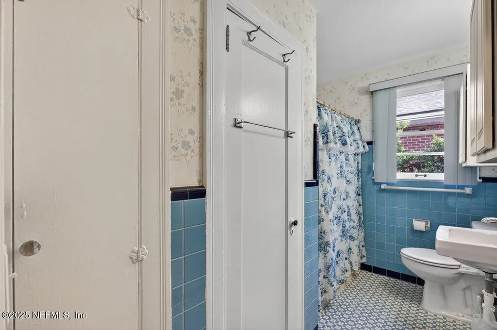 1111 Inwood Terrace Jacksonville FL 32207