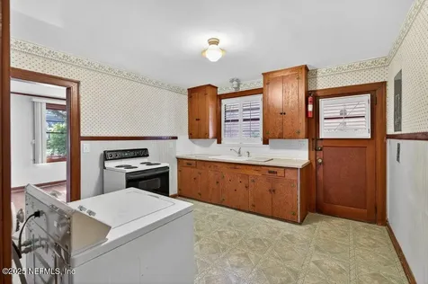 1111 Inwood Terrace Jacksonville FL 32207