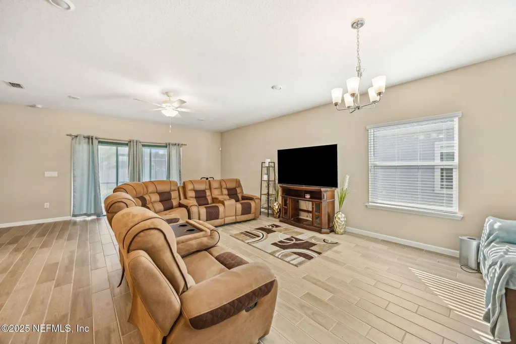 7581 Rock Brook Drive Jacksonville FL 32222