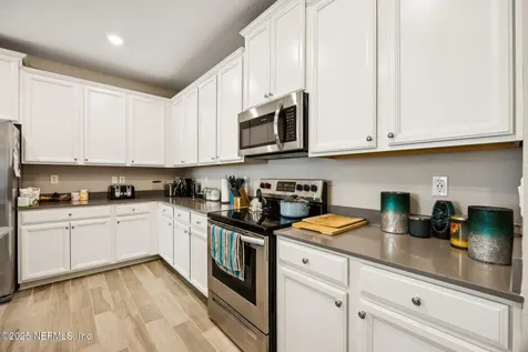 7581 Rock Brook Drive Jacksonville FL 32222