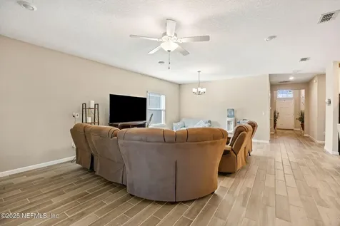 7581 Rock Brook Drive Jacksonville FL 32222