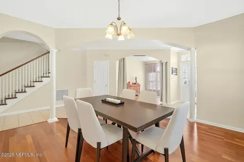 525 Hardeeville Court Jacksonville FL 32218