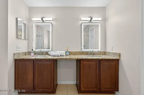 525 Hardeeville Court Jacksonville FL 32218