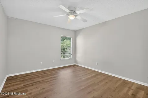 525 Hardeeville Court Jacksonville FL 32218