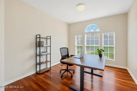 525 Hardeeville Court Jacksonville FL 32218
