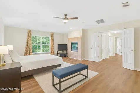 525 Hardeeville Court Jacksonville FL 32218
