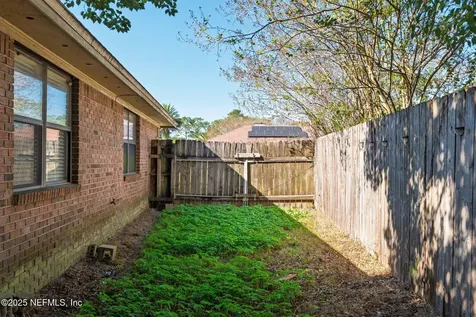 8499 Bandera Circle W Jacksonville FL 32244