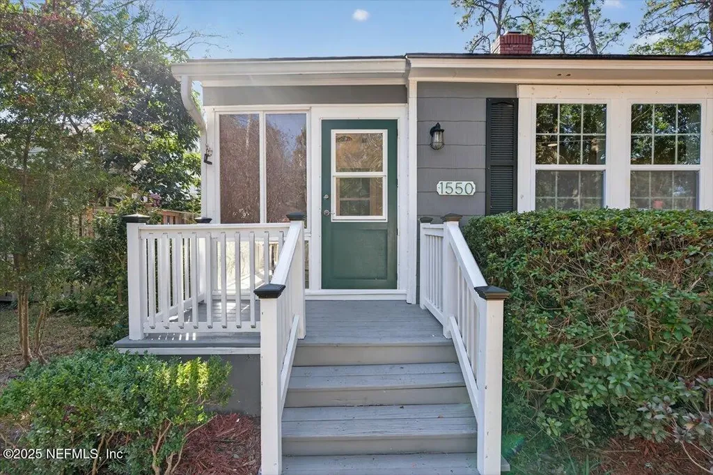 1550 Parrish Place Jacksonville FL 32205