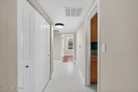 1550 Parrish Place Jacksonville FL 32205