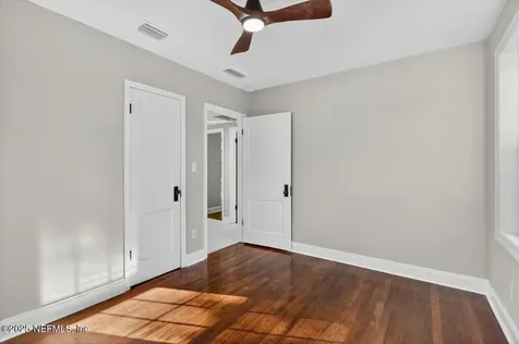 1550 Parrish Place Jacksonville FL 32205