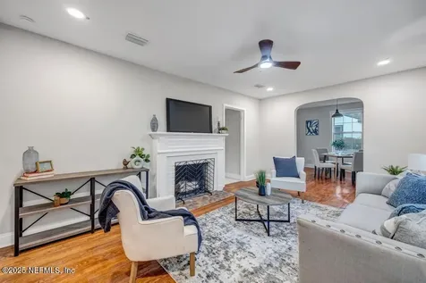 1550 Parrish Place Jacksonville FL 32205