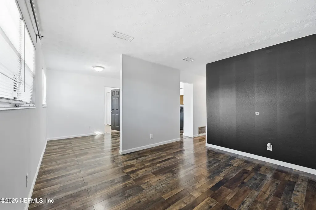 2327 W 10th Street Jacksonville FL 32209