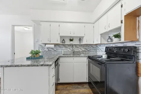 2327 W 10th Street Jacksonville FL 32209