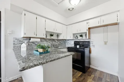 2327 W 10th Street Jacksonville FL 32209