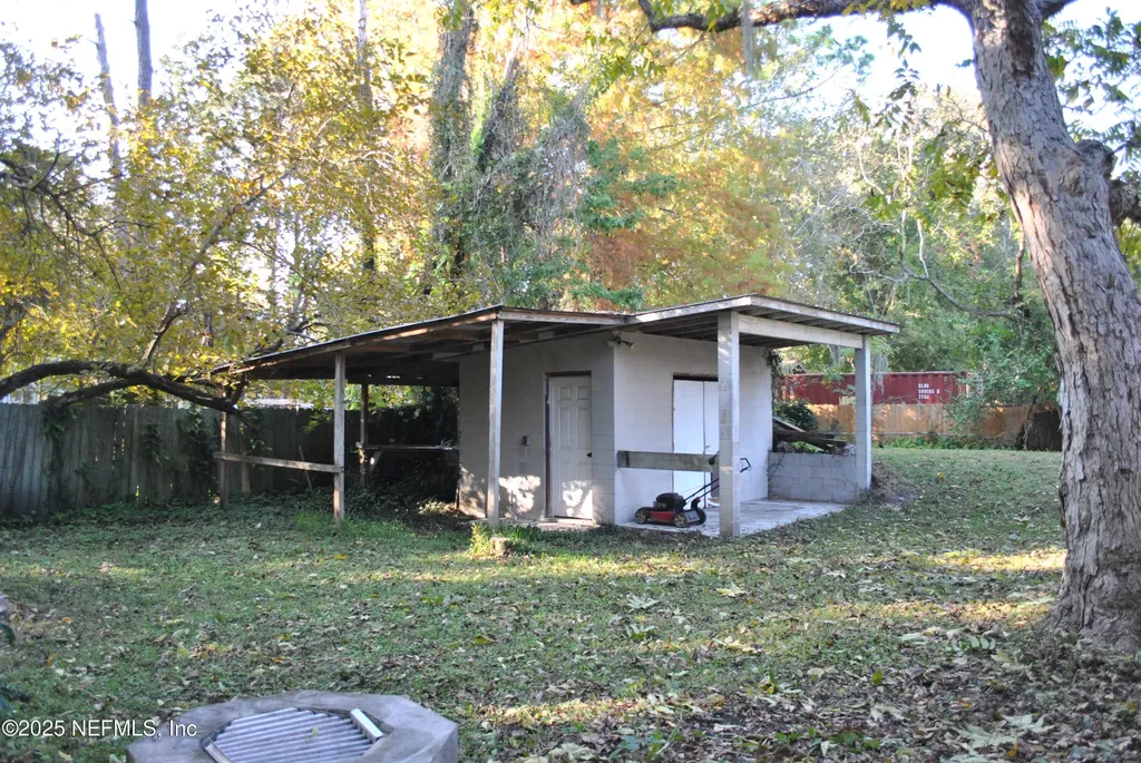 2819 N Sixth Street St. Augustine FL 32084