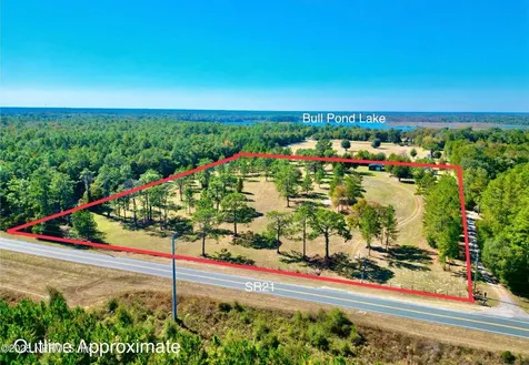 383 N State Road 21 Hawthorne FL 32640