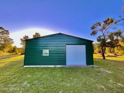 383 N State Road 21 Hawthorne FL 32640