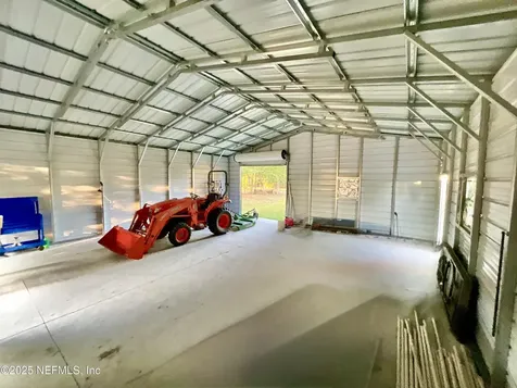 383 N State Road 21 Hawthorne FL 32640
