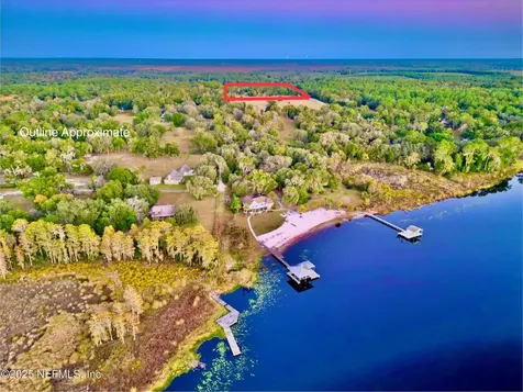 383 N State Road 21 Hawthorne FL 32640