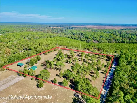 383 N State Road 21 Hawthorne FL 32640