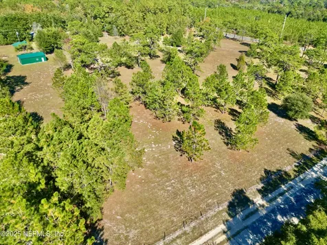 383 N State Road 21 Hawthorne FL 32640