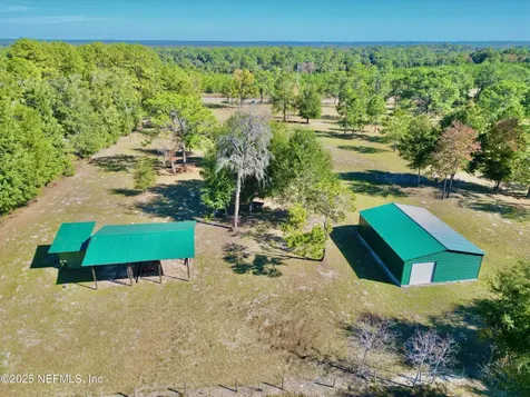 383 N State Road 21 Hawthorne FL 32640