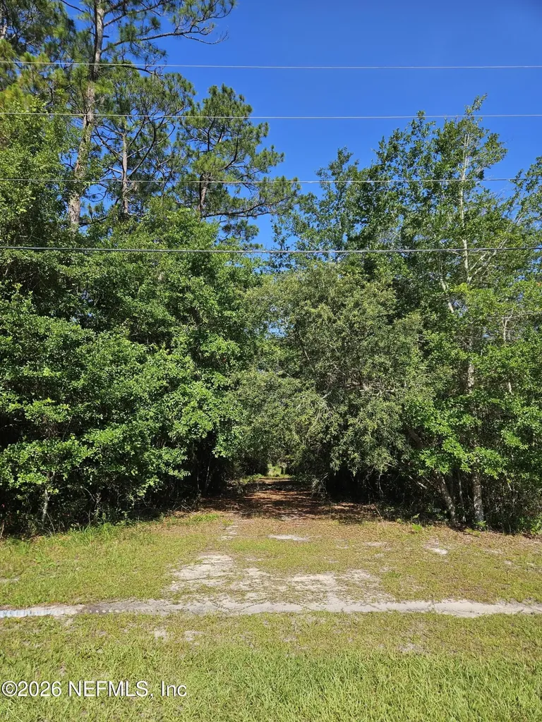 306 Lakeshore Drive Starke FL 32091