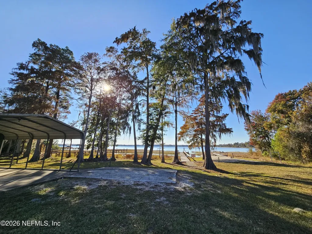 306 Lakeshore Drive Starke FL 32091