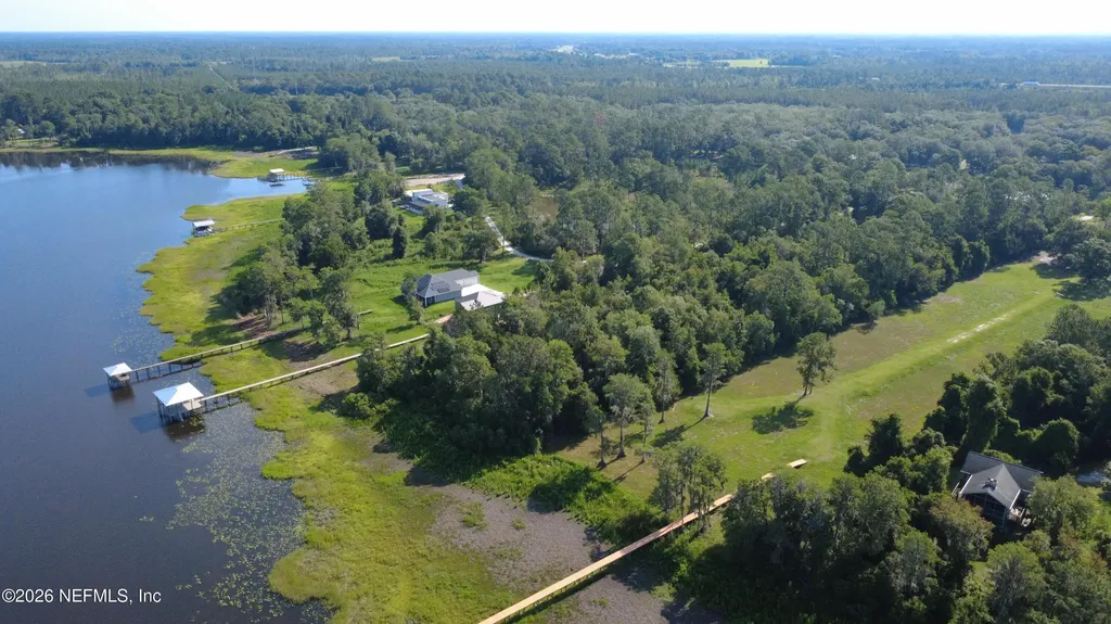 306 Lakeshore Drive Starke FL 32091