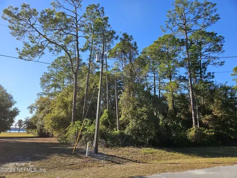 306 Lakeshore Drive Starke FL 32091